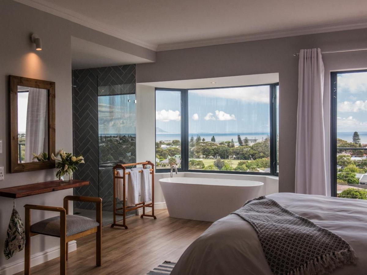 Ridge House Hotel Херманус Екстериор снимка
